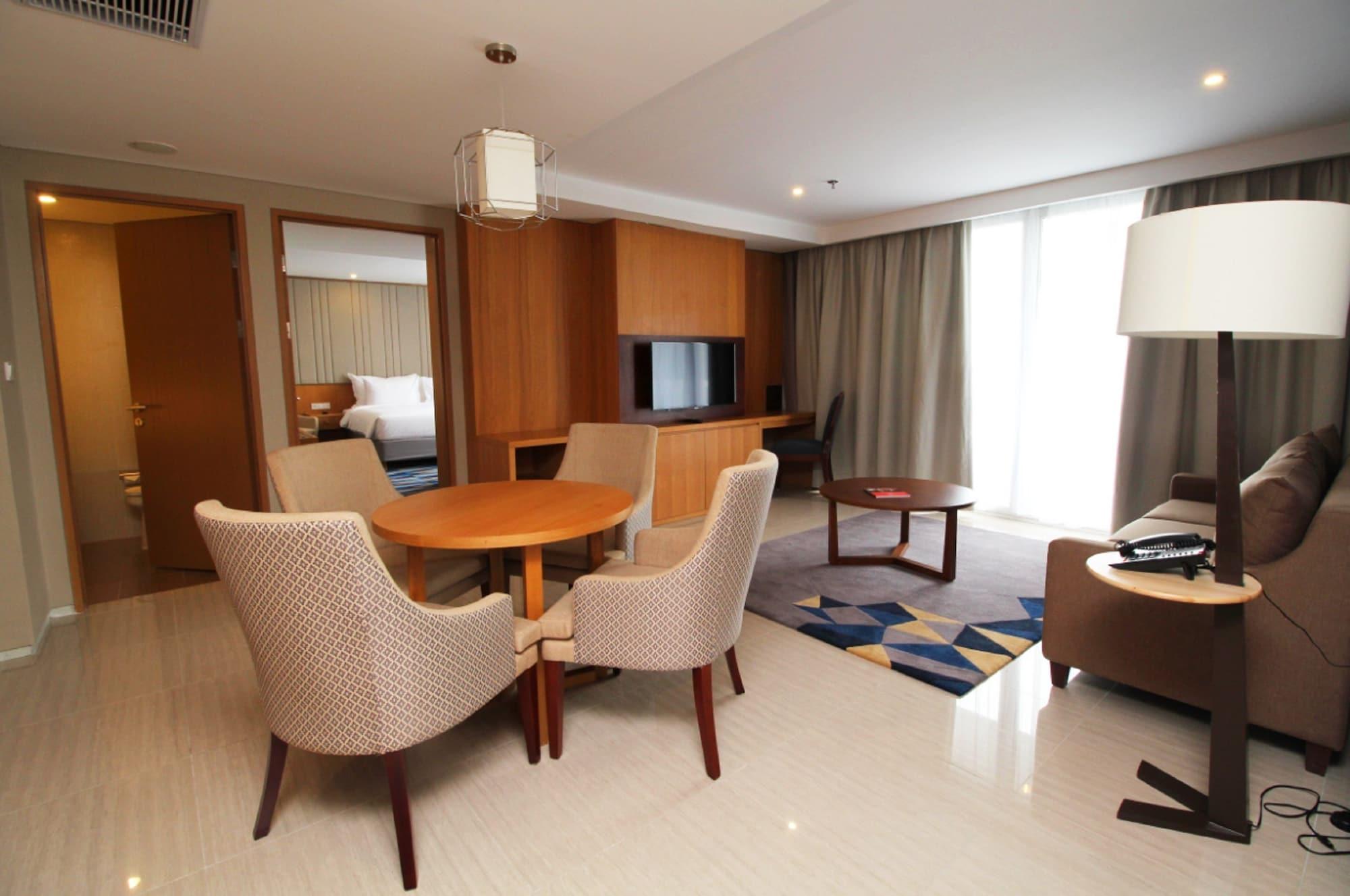 Swiss-Belhotel Pondok Indah Yakarta Exterior foto